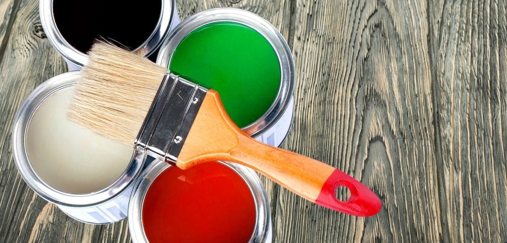 Which Is Best: Oil-Based Paint or Water-Based Paint?