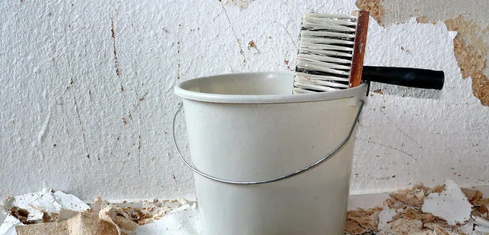Safety Tips for Stripping Wall Paint