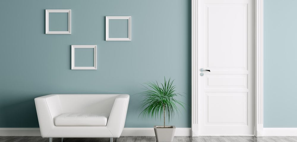 What Is the Proper Way to Paint Interior Doors?