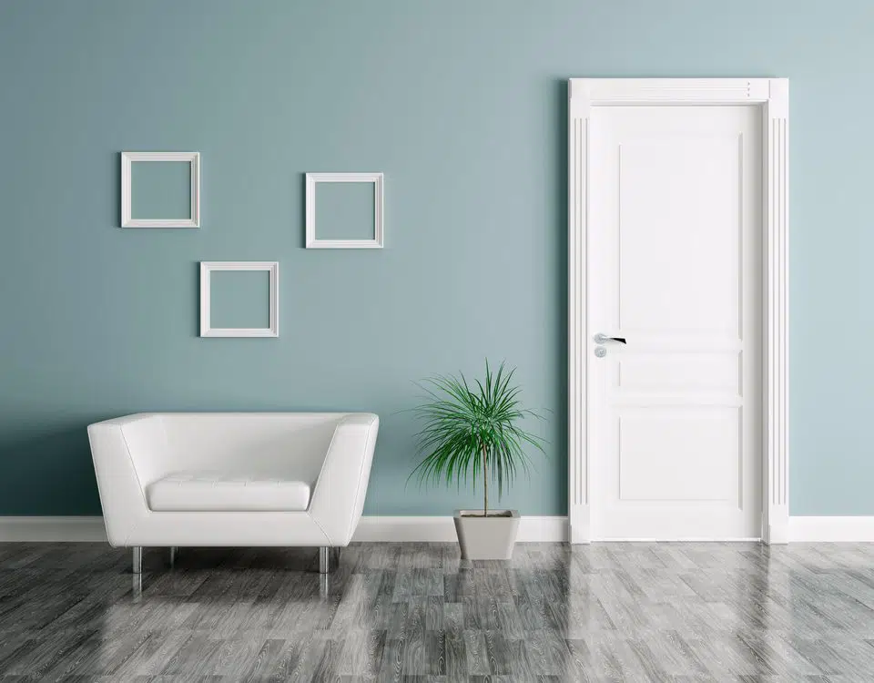 What Is the Proper Way to Paint Interior Doors?