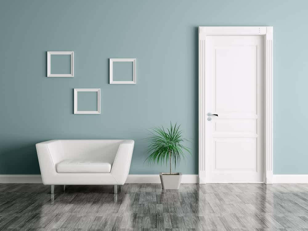 What Is the Proper Way to Paint Interior Doors?