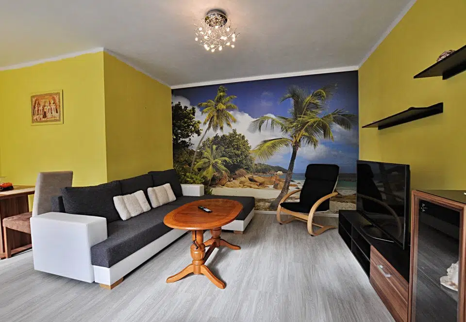 Essential Tips for Selecting the Perfect Paint Color